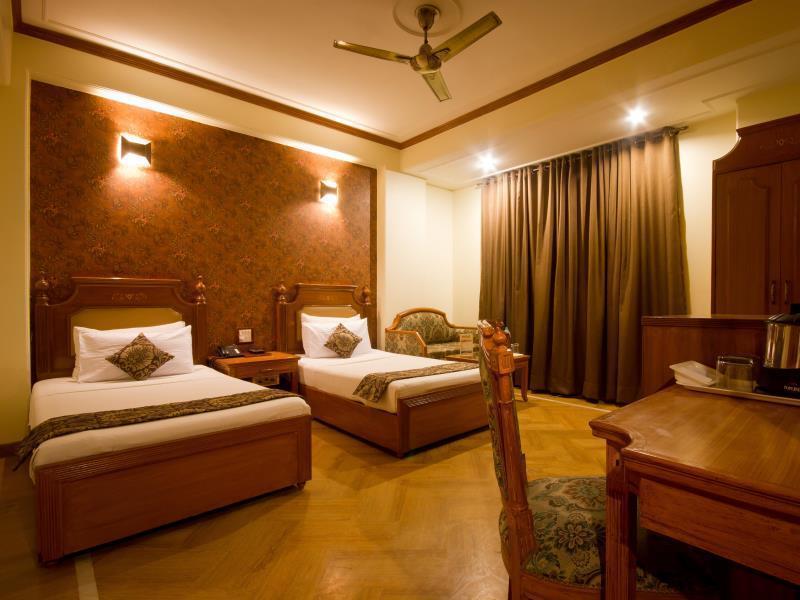 Hotel Sunstar Grand Delhi  Extérieur photo